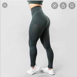 Alphalete Halo leggings